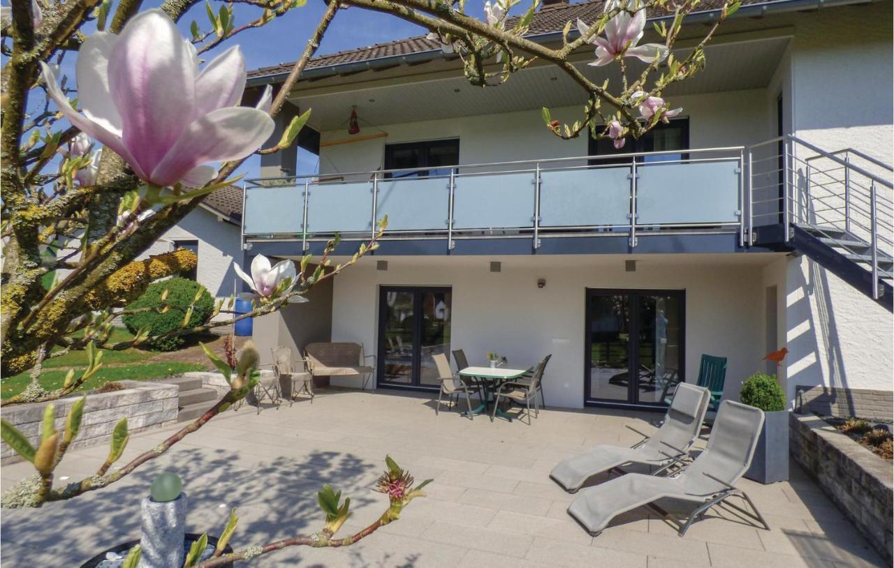 Cozy Apartment In Koerperich-Obersgegen With Wifi Korperich エクステリア 写真
