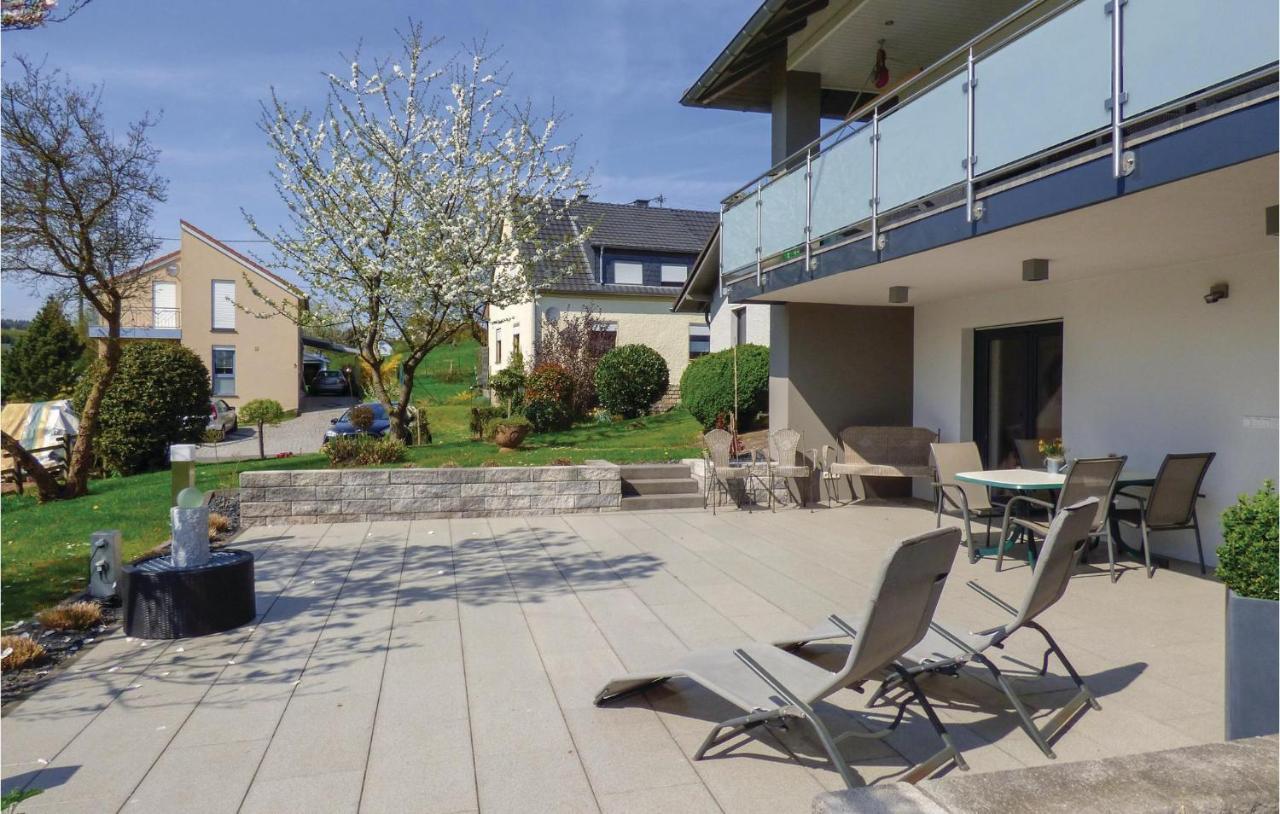 Cozy Apartment In Koerperich-Obersgegen With Wifi Korperich エクステリア 写真